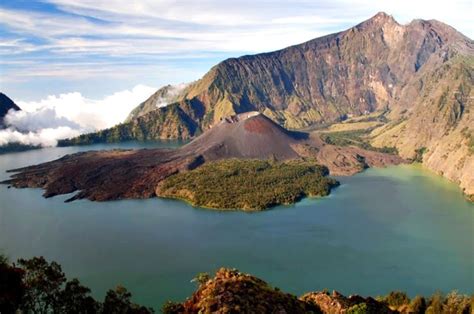 Keindahan Gunung Kendang Jawa Barat
